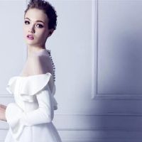 三个主要的“敬畏他们的妻子”结婚后的三个主要的大臣,伤害了我的妻子,爱我的妻子,被称为妻子疯了