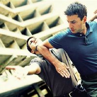 做梦是好是坏,对别人被殴打