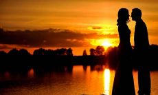 2021年农历十二月初十适宜举办婚礼吗?婚期选择是否会影响婚姻吉利度?