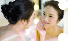 根据命理推算,汤唯在2012年遇到了一次大劫难,但在2014年将迎来求名求利的机遇!