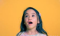 女孩聪慧卓越的名称:描绘聪颖机智美貌的女孩命名之道