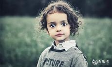 探讨2023年6月17日出生的五行缺乏金元素男孩或女孩的命名可能性