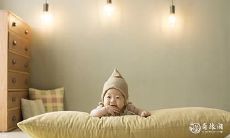 探究2023年四月初一出生五行缺金条件下,男孩女孩名字的选择方式