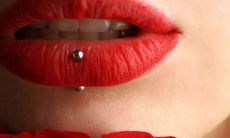 在梦中失去牙齿的女人:发生了积极变化的暗示,是否可以与亲友分享这个好兆头?