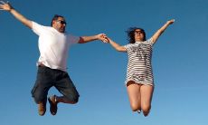 做梦操纵飞行意象:隐含什么吉兆或不利征兆?