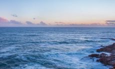 在梦中见到狂涌的大水,男性梦者是否预示着好运还是不祥之兆?