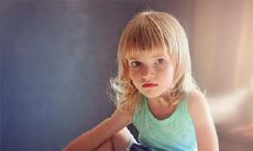 使用五行缺金,为2023年三月初十出生的男孩或女孩取名字