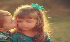 属兔的人在2023年取名,是否适宜取带有水的字眼?如何为23年属兔水命命名?