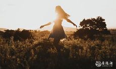 被土豪追求的不放手的生肖女:美貌与才华兼备的佳人