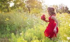 那些让男人越看越美的生肖女,但只对自己的老婆痴心不变的生肖男