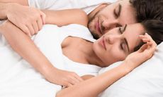 根据生肖配对原则,羊和哪个属相最合适结婚?属鼠女嫁给羊男会面临哪些婚姻困境?