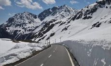 掌握生意门面风水布局技巧,让你的店铺充满财气、招揽客源,从而提升业绩的全面指南