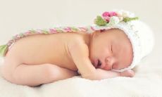 如何根据五行缺火,为2023年正月初五出生的男孩和女孩命名?