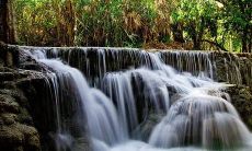 选择哪些汽车挂件可以为您的行车过程带来最佳的吉祥和平安?