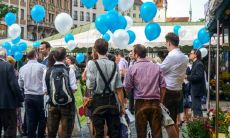 梦见多人聚集的情景,是否预示着什么意味深长的征兆?