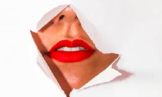 详解:双侧嘴角下方均有痣、下唇亦有痣的女性相学解析