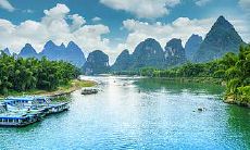 在家庭浴室中,洗衣机应该放在哪个最佳位置才能最大限度地发挥其效益?