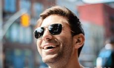 脖子后面的左侧肉痣带来的不幸:这是“压运痣”吗?