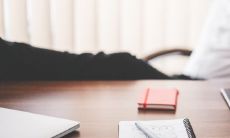 探析建筑公司名称中含“飞”字的命名策略:寓意升腾与创新的象征,为企业注入活力与灵性