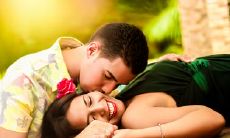 己酉日柱女命的丈夫年龄与体态大小与她们的爱情观:一探己酉日女性的感情信仰与偏好