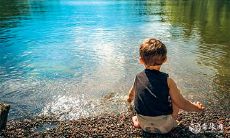 子夜诞生的男孩:会不会陷入桃花缭绕的情感纠葛?性格分析揭示真相