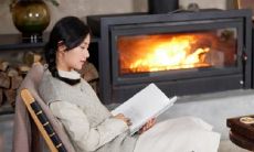 下巴上长着痣的女生的相面如何,附有详细的下巴痣图解?