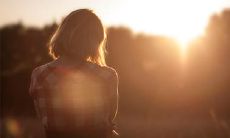 下巴上长痣的女人面相代表什么意思